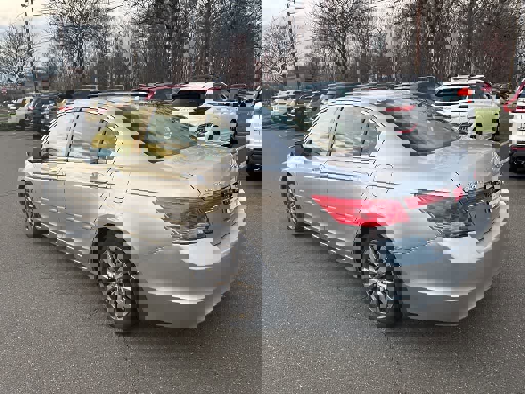 Used 2011 Honda Accord EX-L image 18