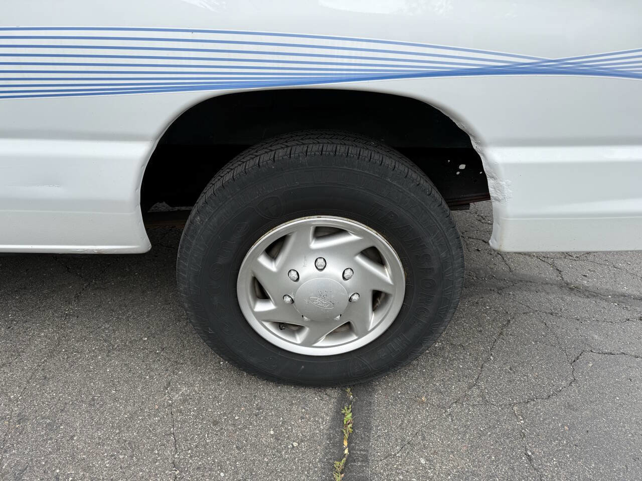 Used 2011 Ford E-250 and Econoline 250 w/ PWR Group image 15