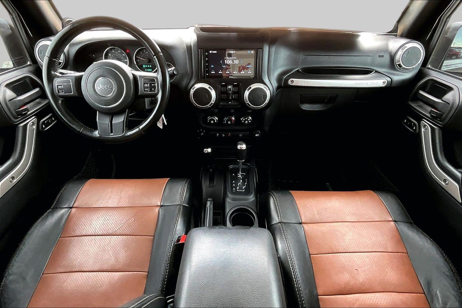 Used 2012 Jeep Wrangler Unlimited Sahara w/ Dual Top Group AWD/4WD image 14