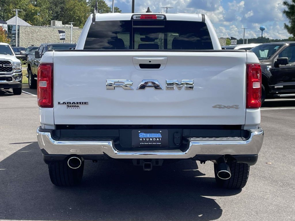 Used 2026 RAM 1500 Laramie AWD/4WD image 4