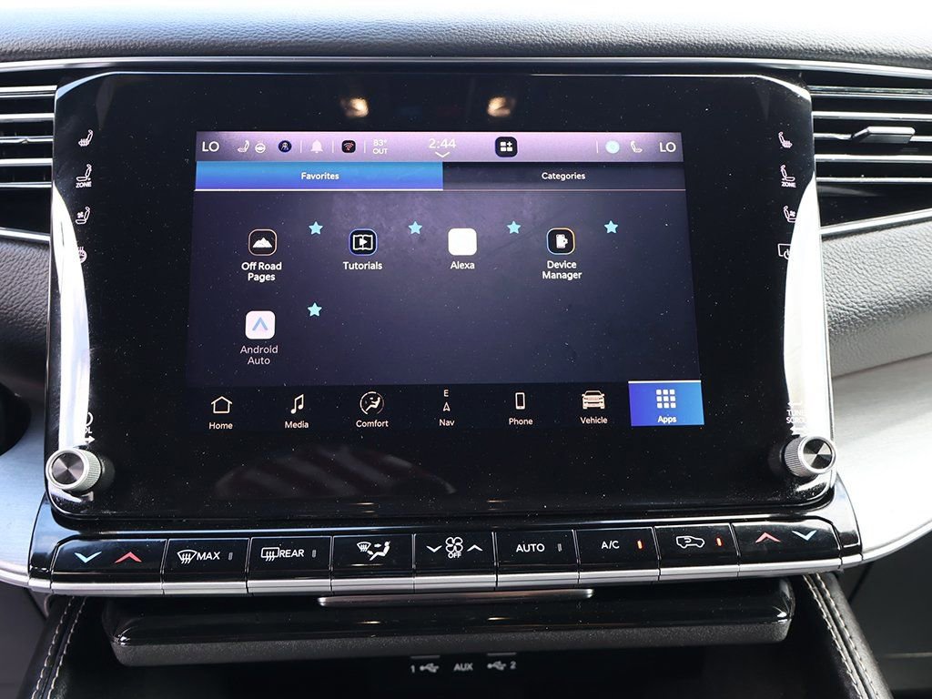 Used 2025 Jeep Wagoneer L Series II w/ 8-pass Seating Package AWD/4WD image 51