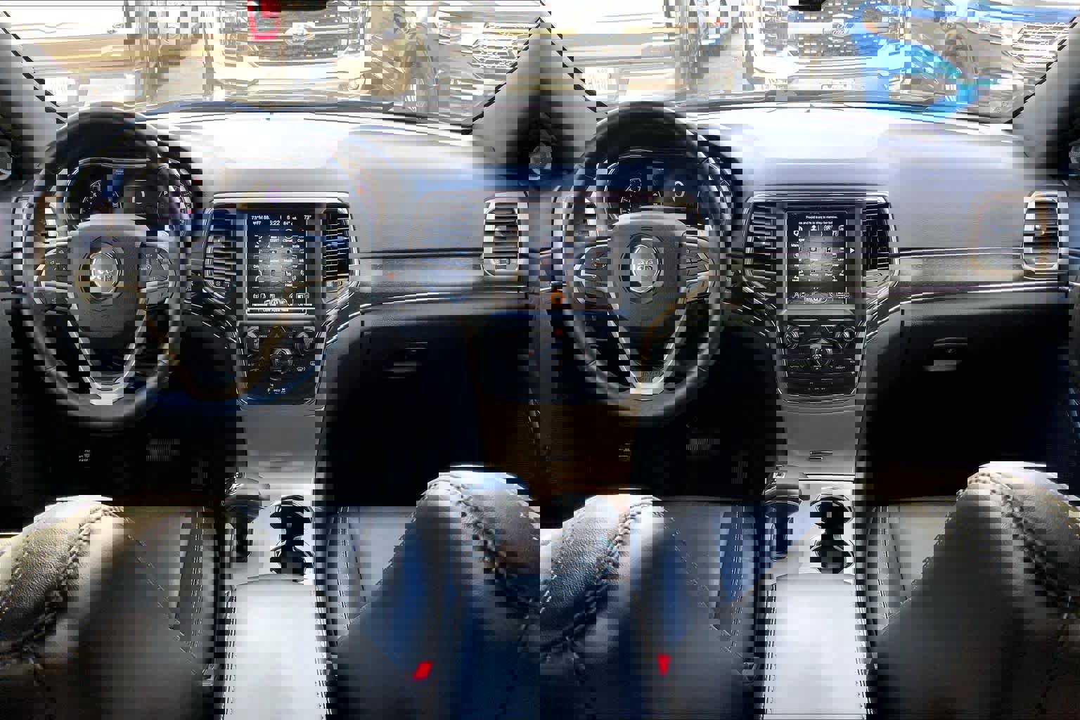 Used 2015 Jeep Grand Cherokee Limited RWD image 15