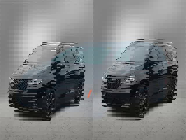 New 2026 Chrysler Pacifica Select w/ S Appearance Package image 4