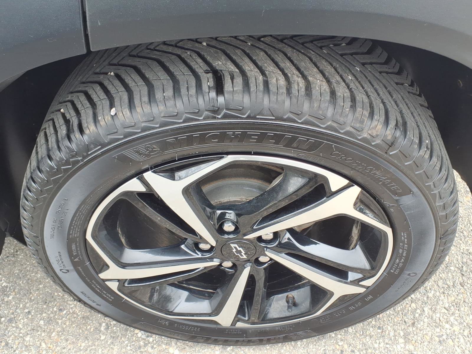 Used 2023 Chevrolet TrailBlazer RS w/ Sun and Liftgate Package AWD/4WD image 6