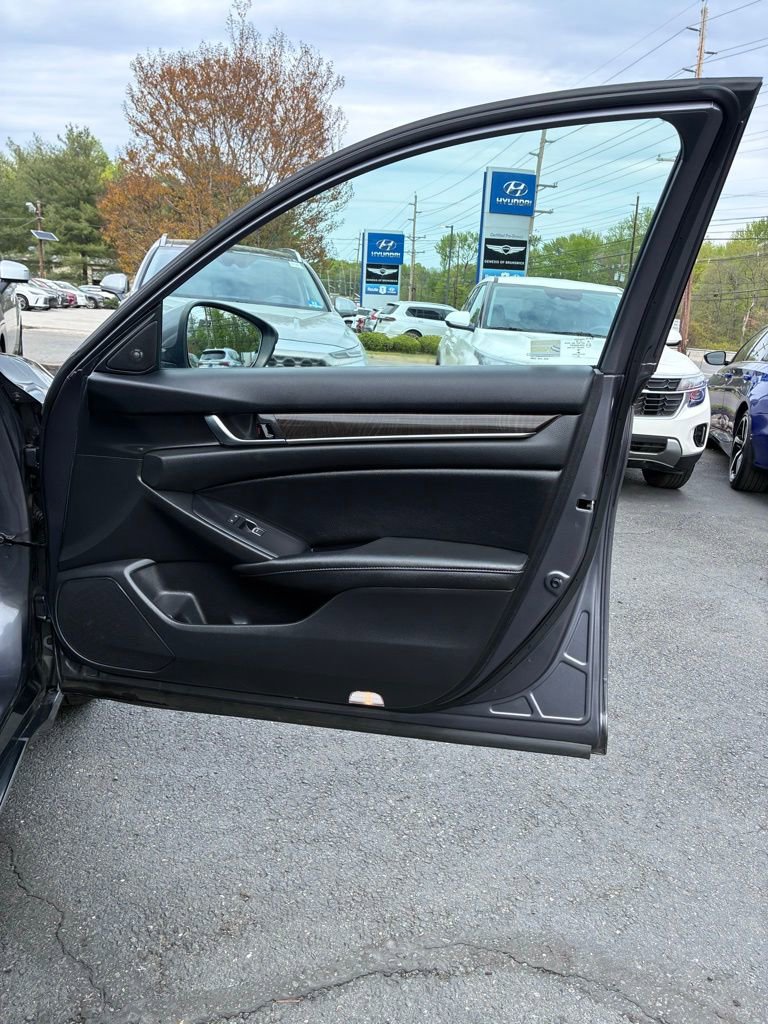 Used 2021 Honda Accord Touring image 46