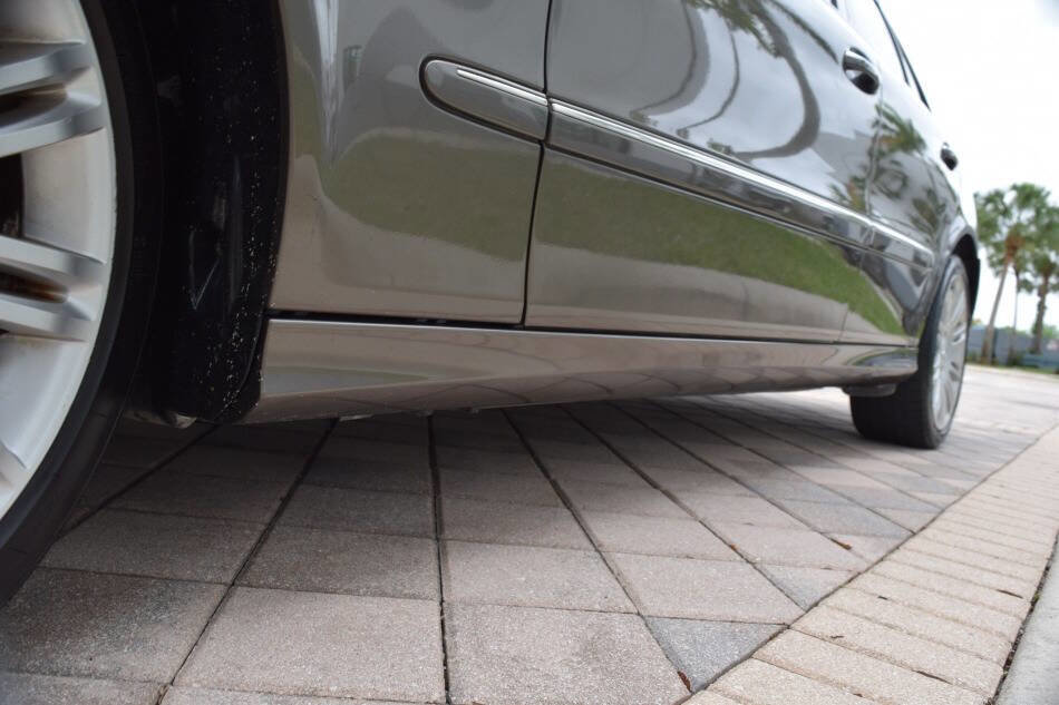 Used 2008 Mercedes-Benz E 350 4MATIC Sedan image 28