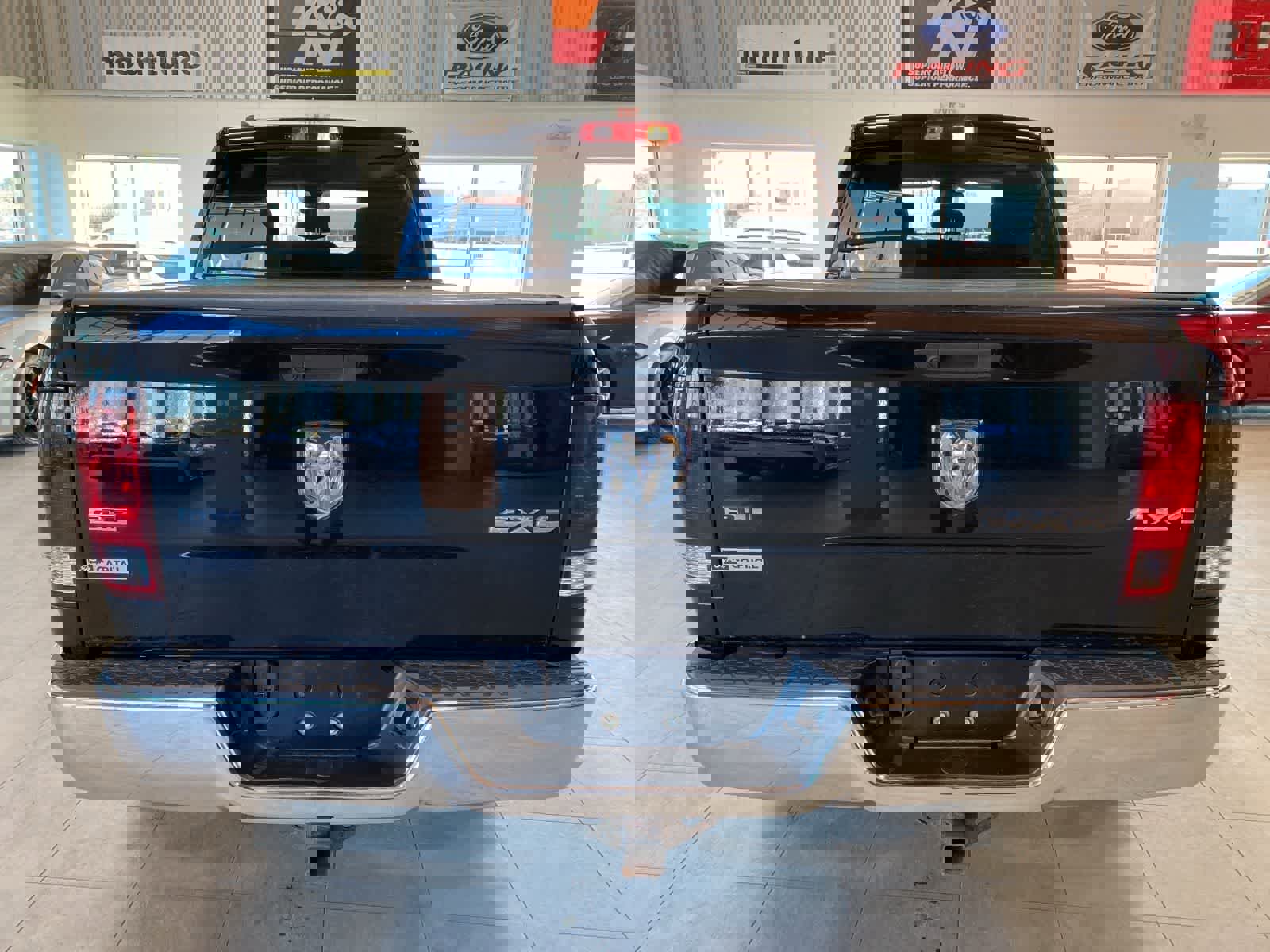 Used 2019 RAM 1500 Classic SLT image 4