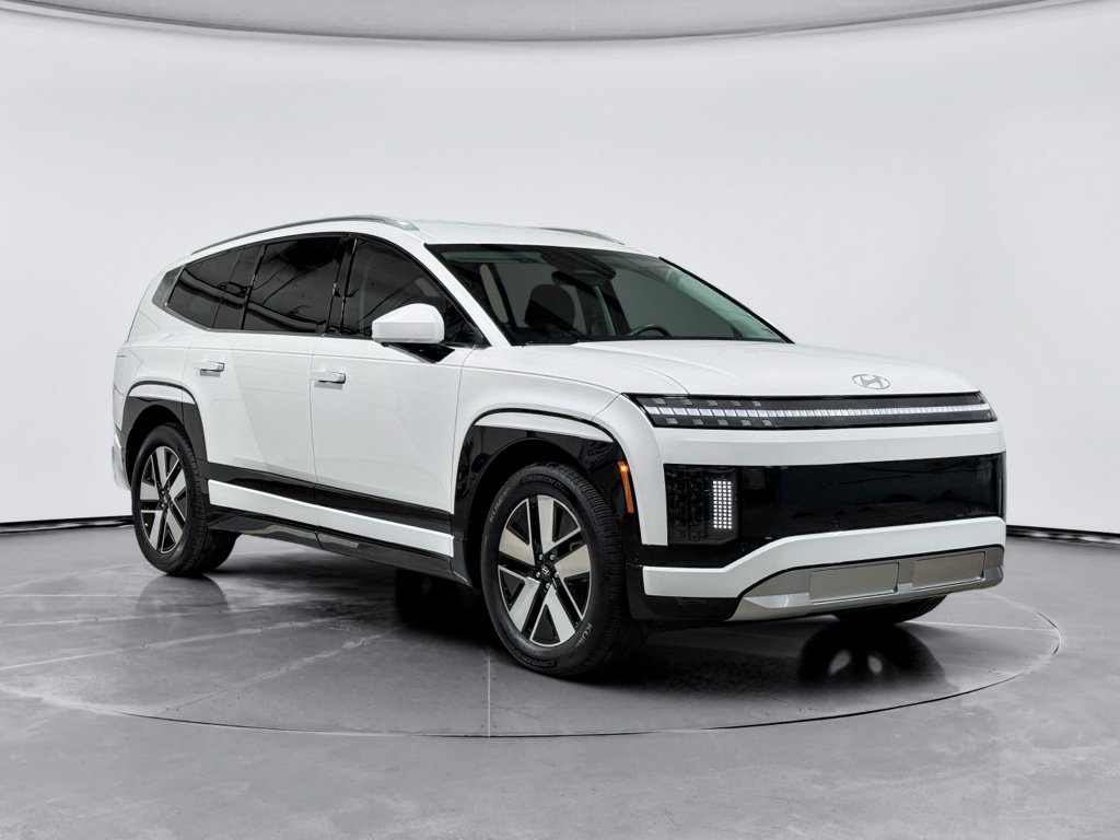 Used 2026 Hyundai Ioniq 9 SEL image 4