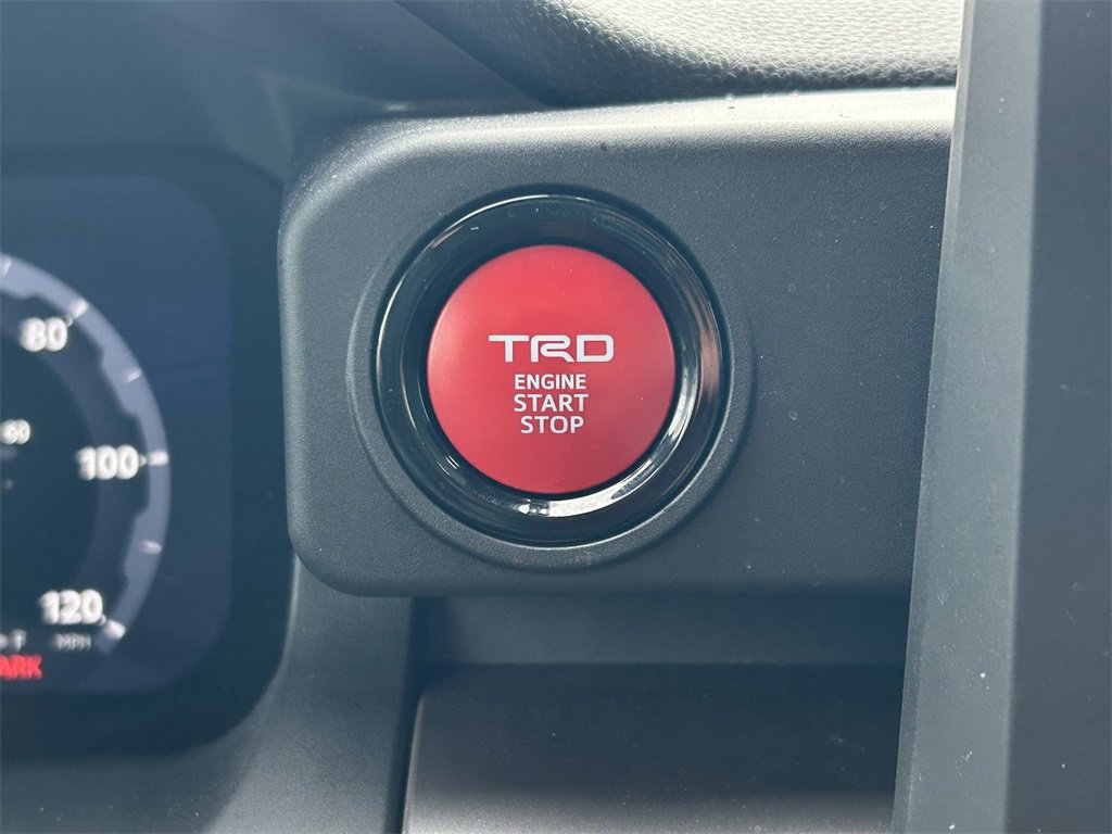 Used 2025 Toyota Tacoma TRD Sport image 27