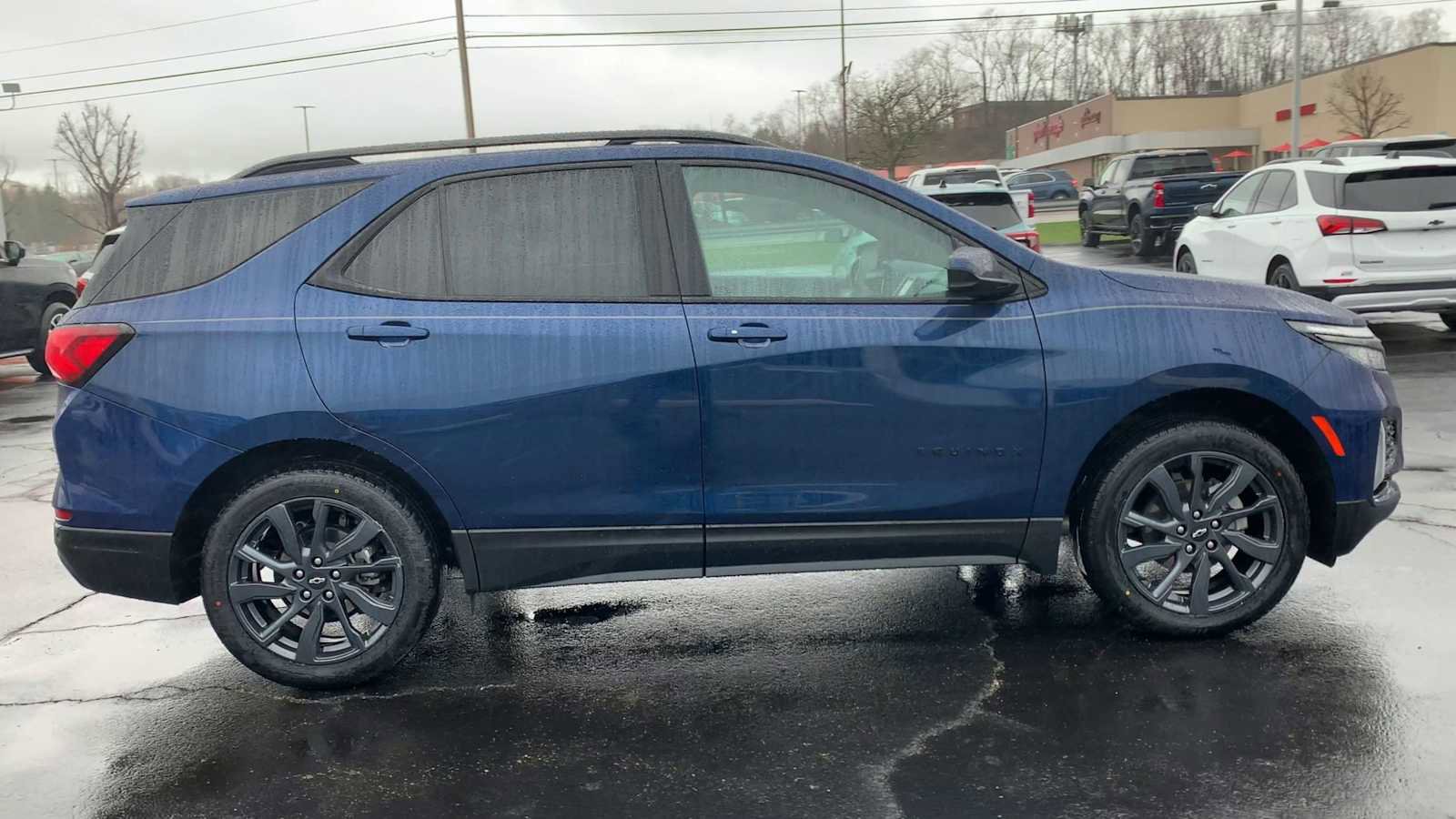 Certified 2023 Chevrolet Equinox RS image 9