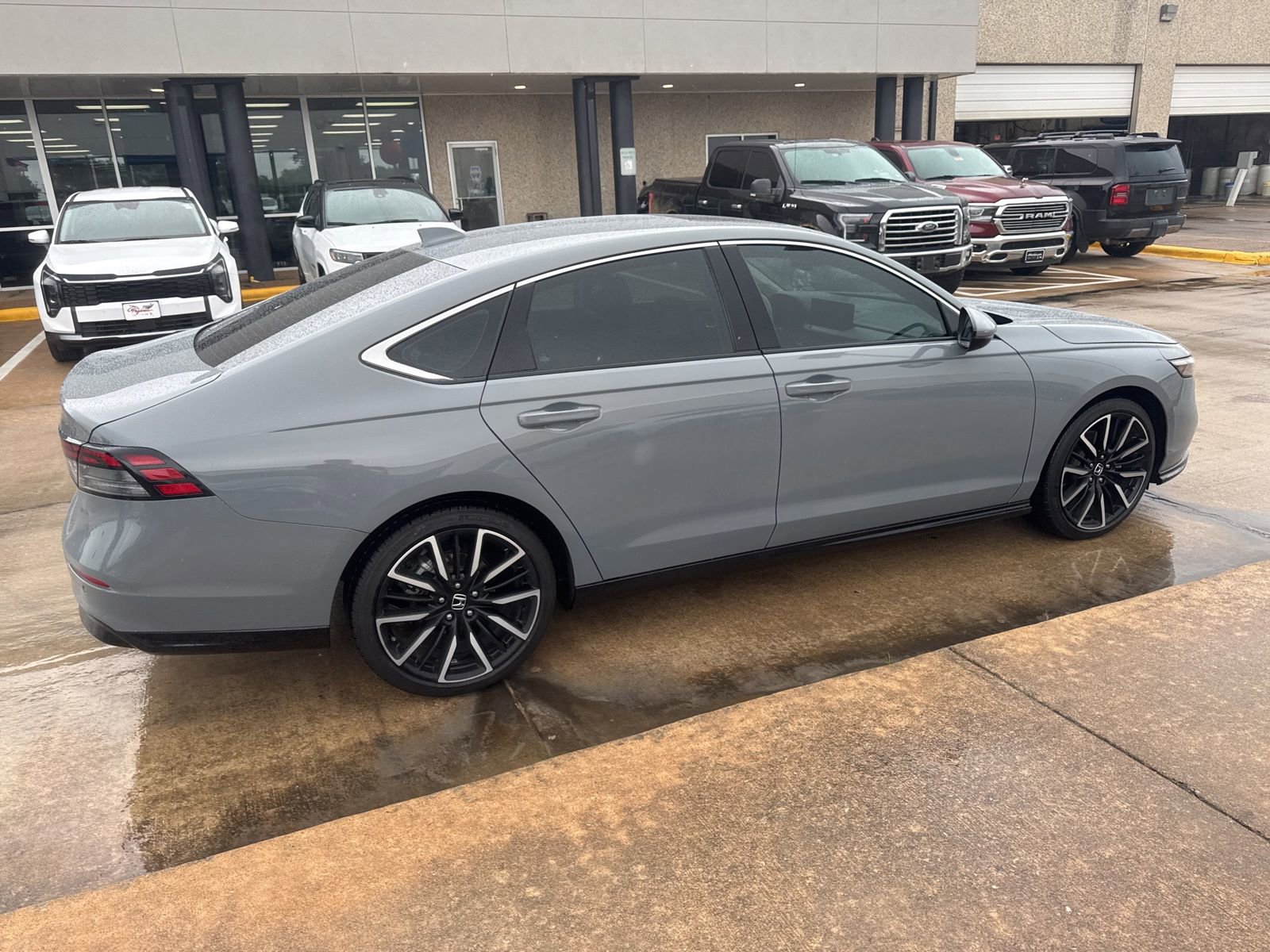 Certified 2025 Honda Accord Touring image 9