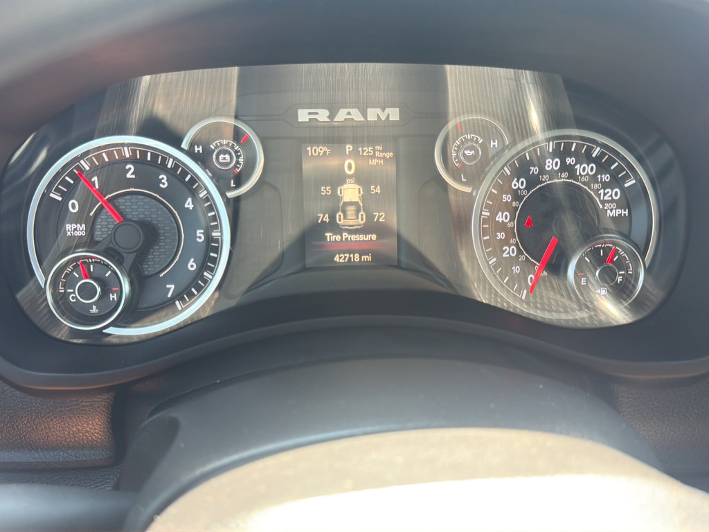 Used 2022 RAM 3500 Tradesman AWD/4WD image 17