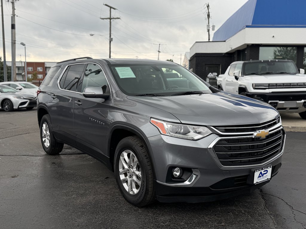 Used 2021 Chevrolet Traverse LT AWD/4WD image 3