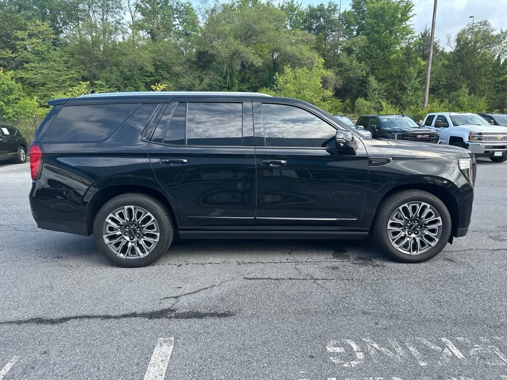Used 2023 GMC Yukon Denali Ultimate AWD/4WD image 4