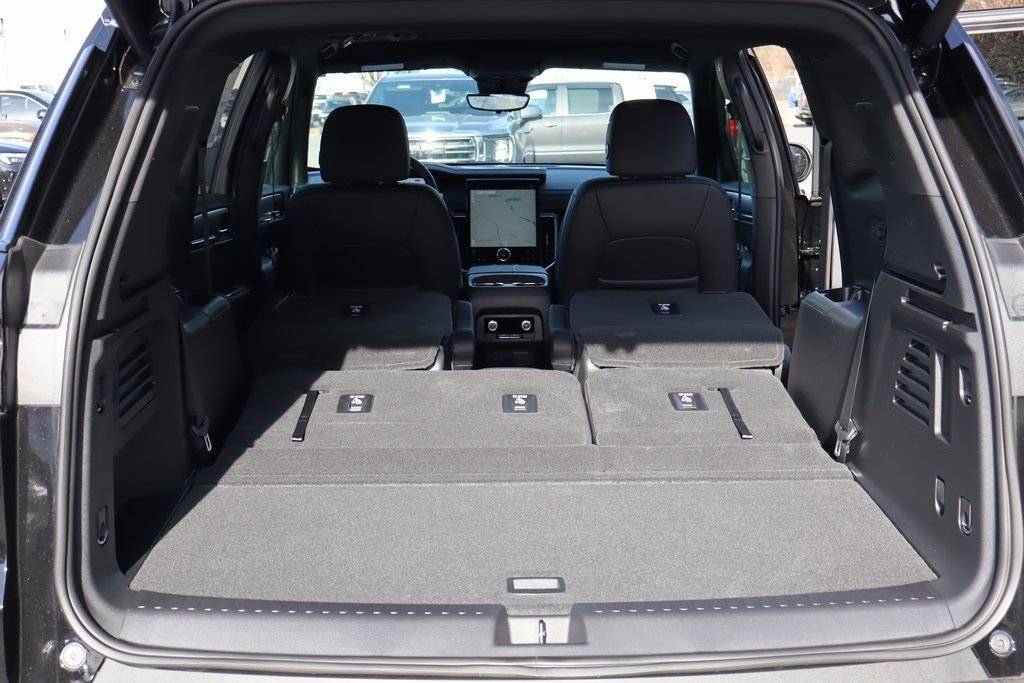 New 2026 GMC Acadia Elevation w/ Black Edition FWD image 19