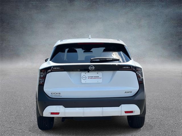 New 2025 Nissan Kicks SV image 3
