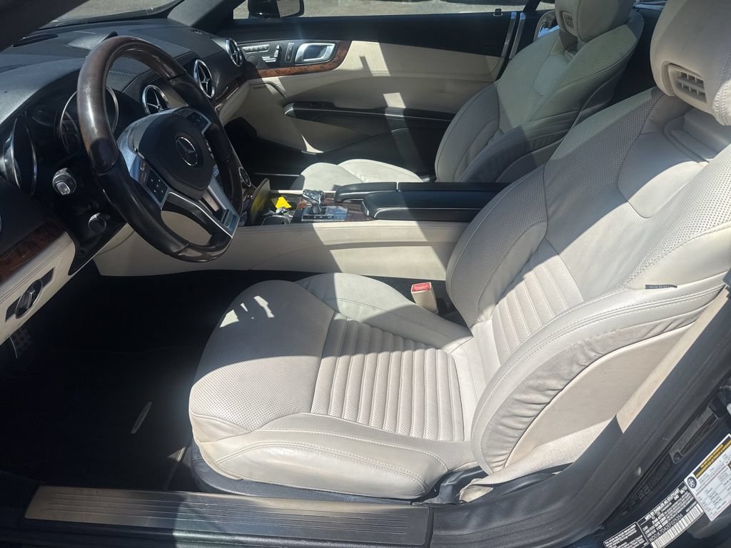 Used 2014 Mercedes-Benz SL 550 image 26