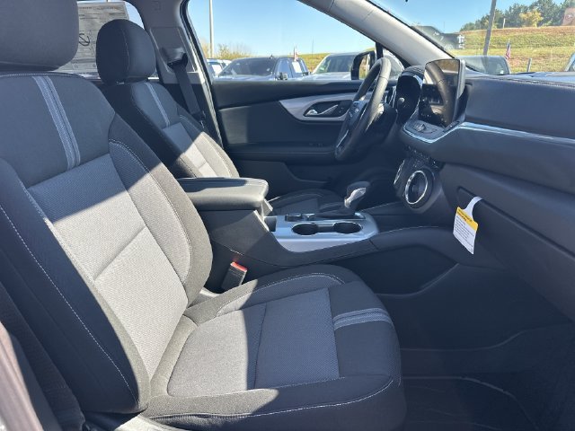 New 2026 Chevrolet Blazer LT w/ LPO, Floor Liner Package FWD image 13