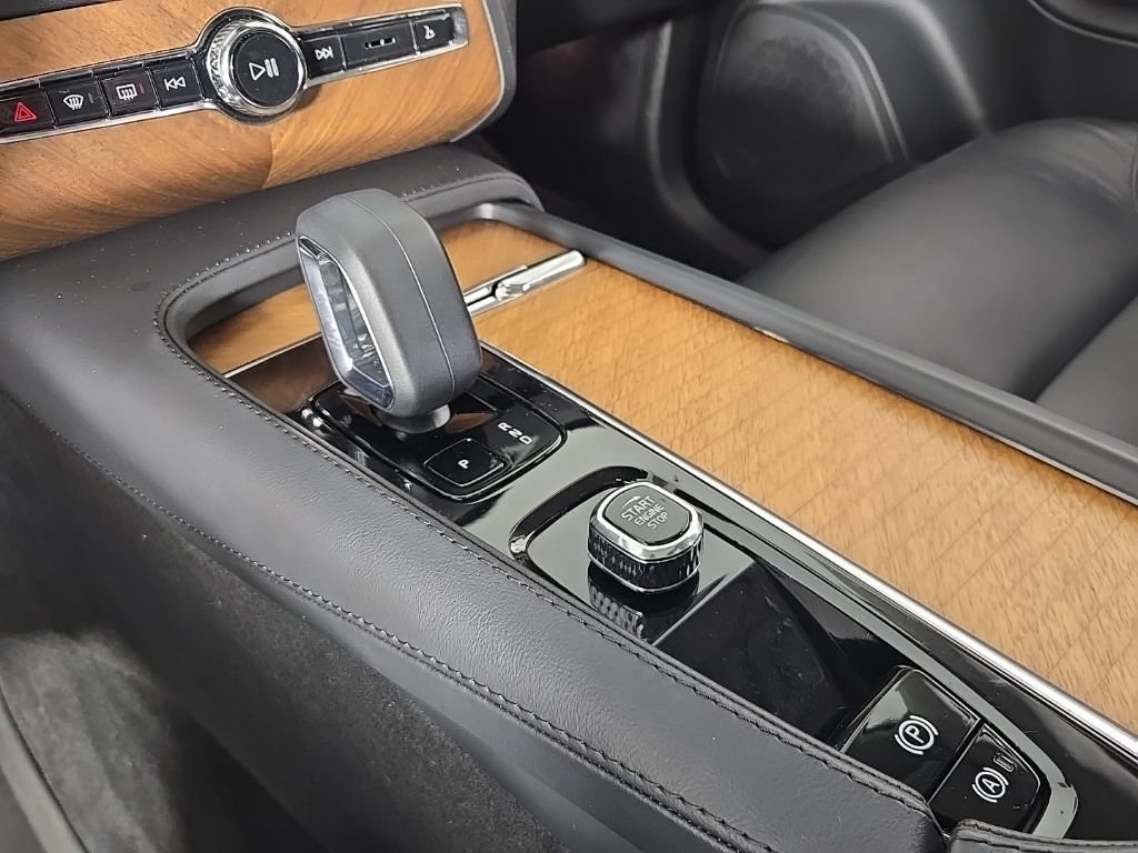 Certified 2023 Volvo XC90 B6 Plus w/ Protection Package Premier AWD/4WD image 27