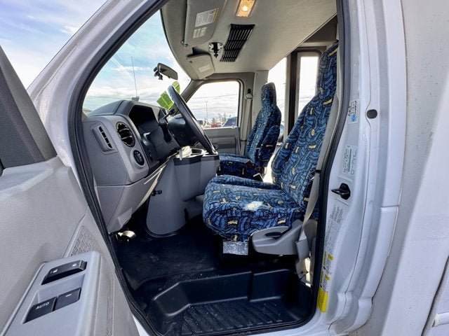 Used 2013 Ford E-350 and Econoline 350 Super Duty w/ Shuttle Bus Prep Pkg RWD image 8
