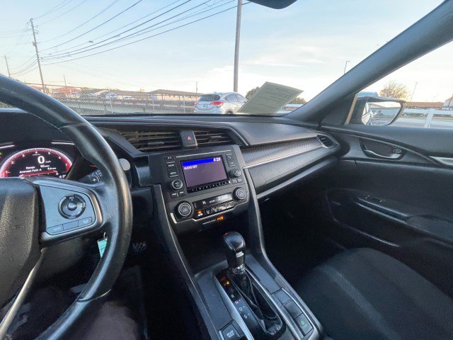 Used 2019 Honda Civic Sport image 28