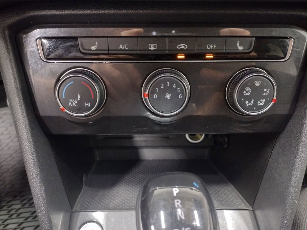 Certified 2024 Volkswagen Tiguan S image 30