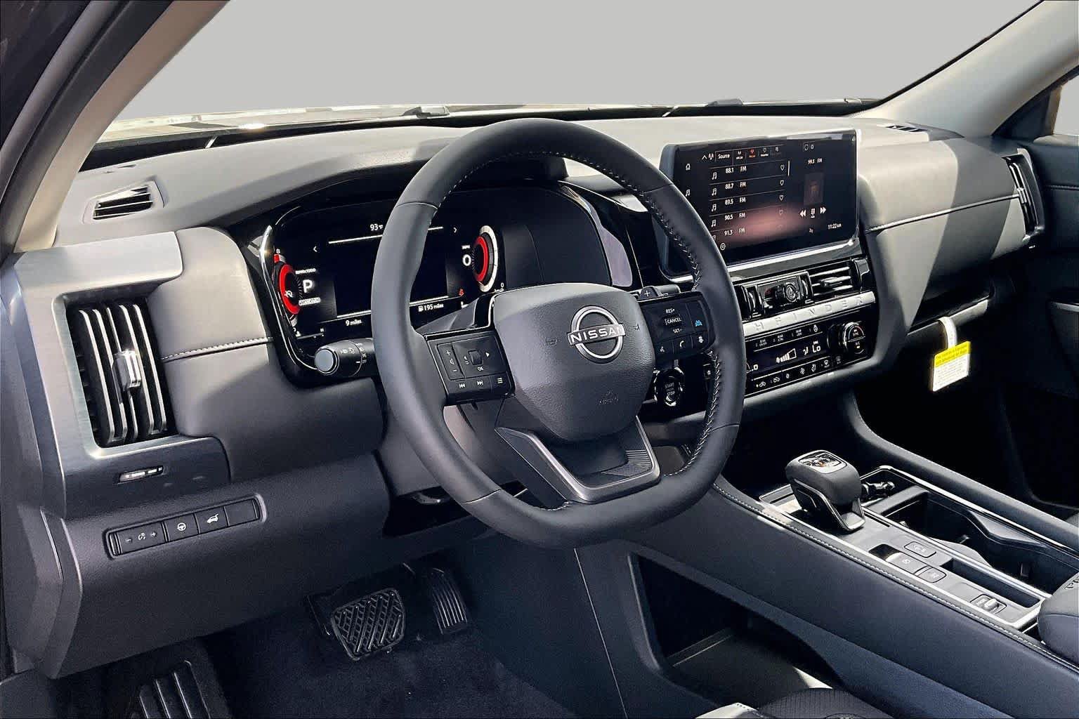 New 2026 Nissan Pathfinder SL FWD image 10