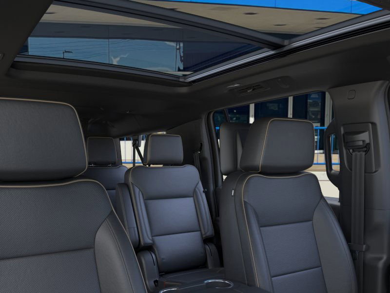 New 2025 Chevrolet Suburban Premier image 24