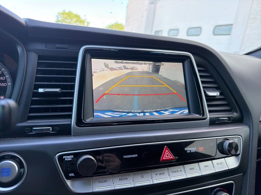 Used 2018 Hyundai Sonata Limited FWD image 16