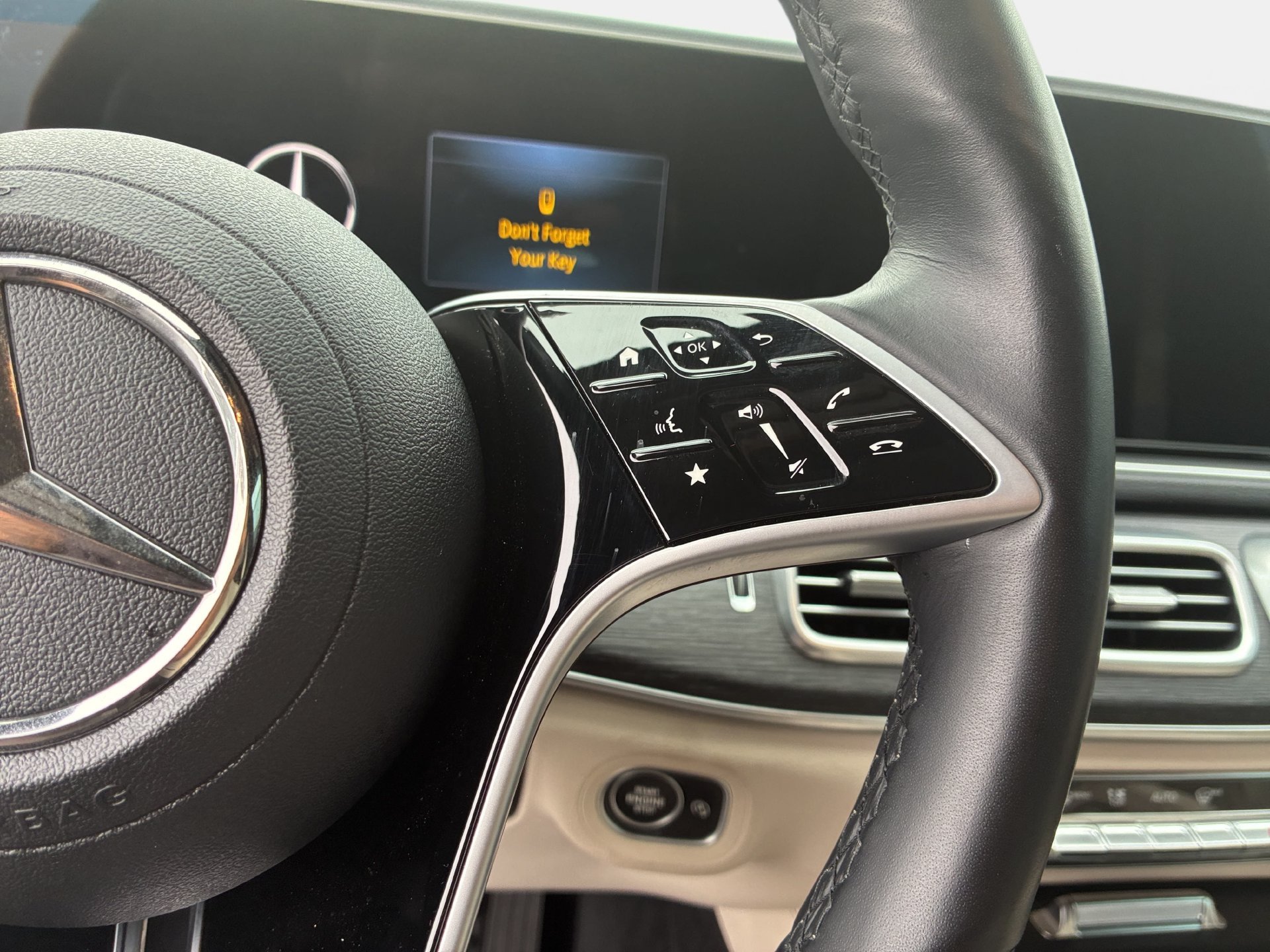 Certified 2025 Mercedes-Benz GLE 580 4MATIC image 18