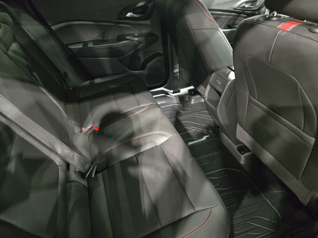 New 2026 Chevrolet Trax RS w/ Sunroof Package image 11
