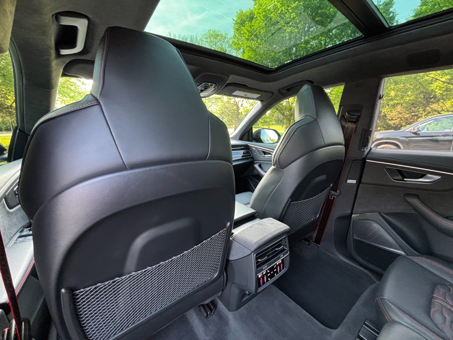 Used 2023 Audi RS Q8 w/ Black Optic Package image 17