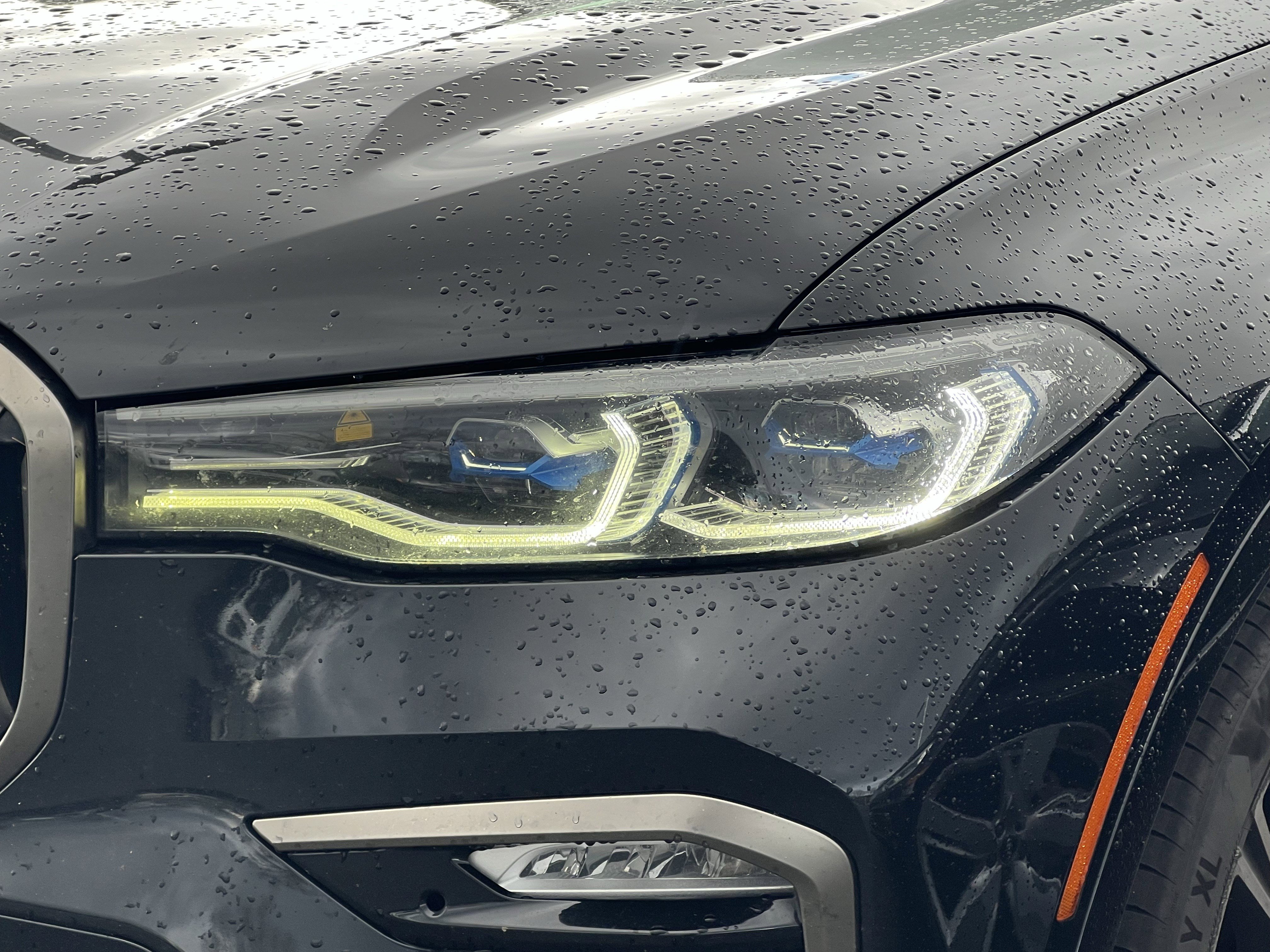 Used 2021 BMW X7 M50i w/ Dynamic Handling Package image 7