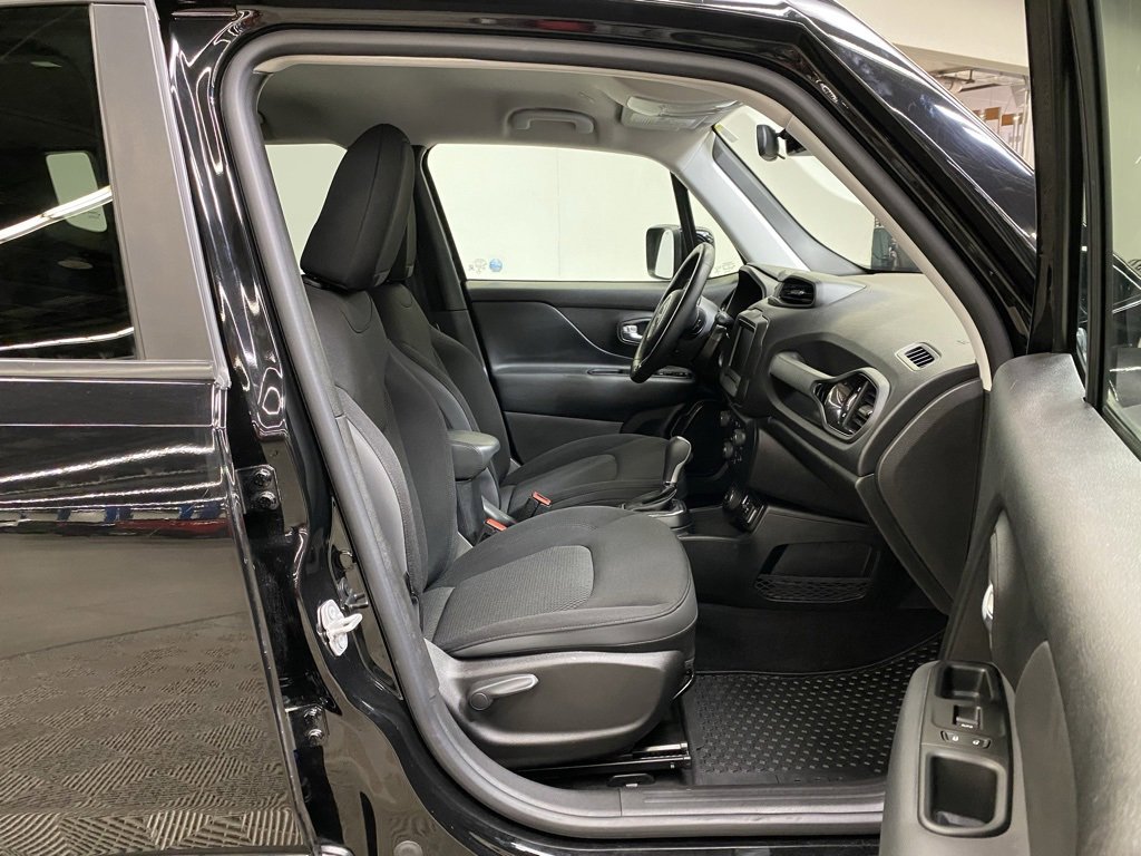 Used 2020 Jeep Renegade Altitude image 16