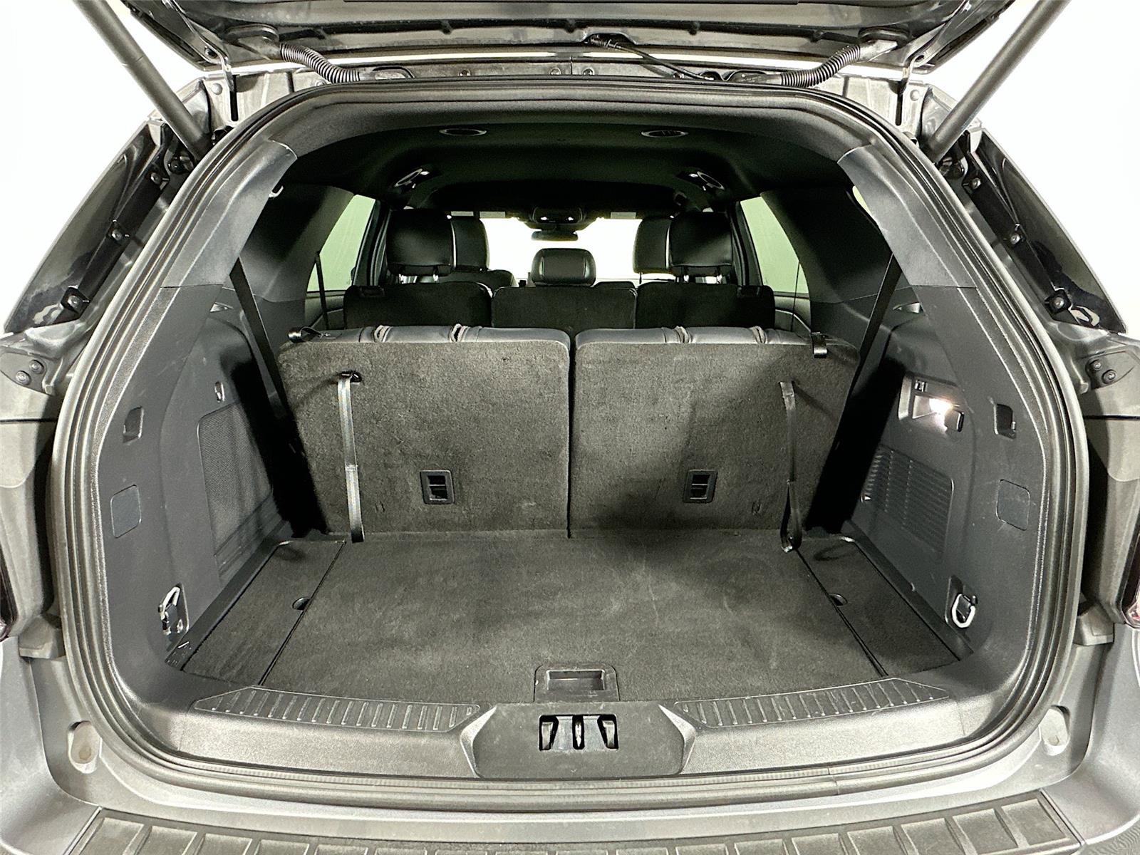 Used 2025 Ford Explorer ST-Line w/ ST-Line Street Pack image 27