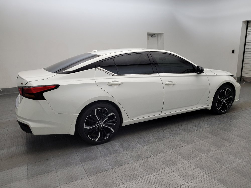 Used 2023 Nissan Altima 2.5 SR FWD image 10
