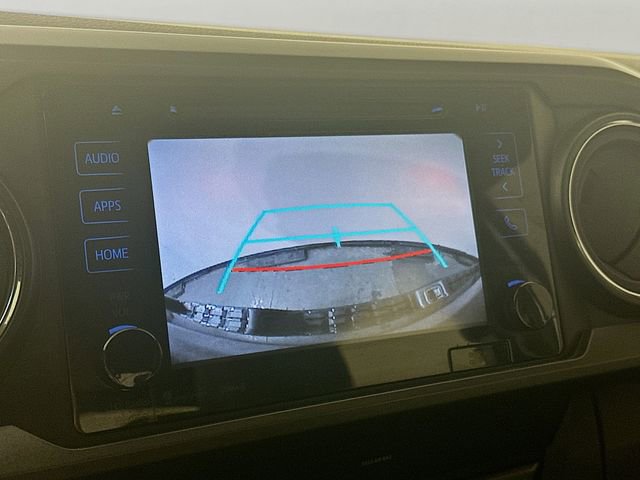 Used 2018 Toyota Tacoma TRD Sport image 10