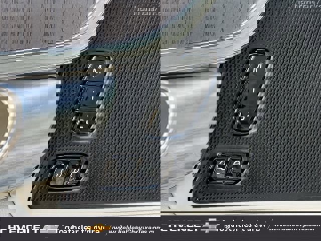 Used 2023 Volvo S90 B6 Ultimate image 27