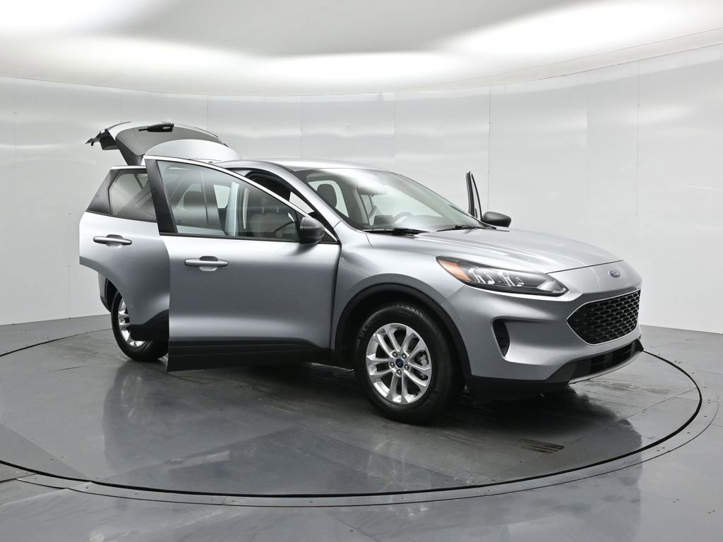 Certified 2022 Ford Escape SE image 29
