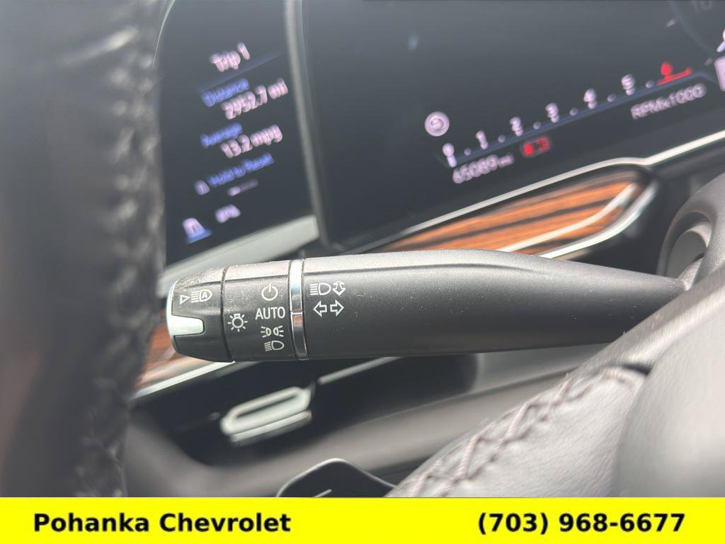 Used 2023 Cadillac Escalade ESV Luxury AWD/4WD image 11