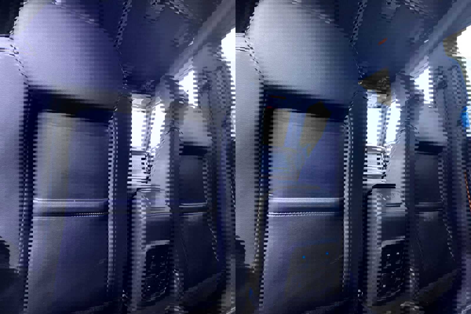 Used 2022 Ford Bronco Wildtrak image 38