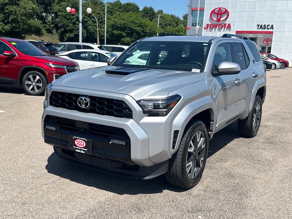 Used 2025 Toyota 4Runner TRD Sport AWD/4WD image 3