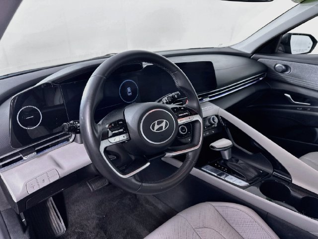 Used 2024 Hyundai Elantra Limited FWD image 11