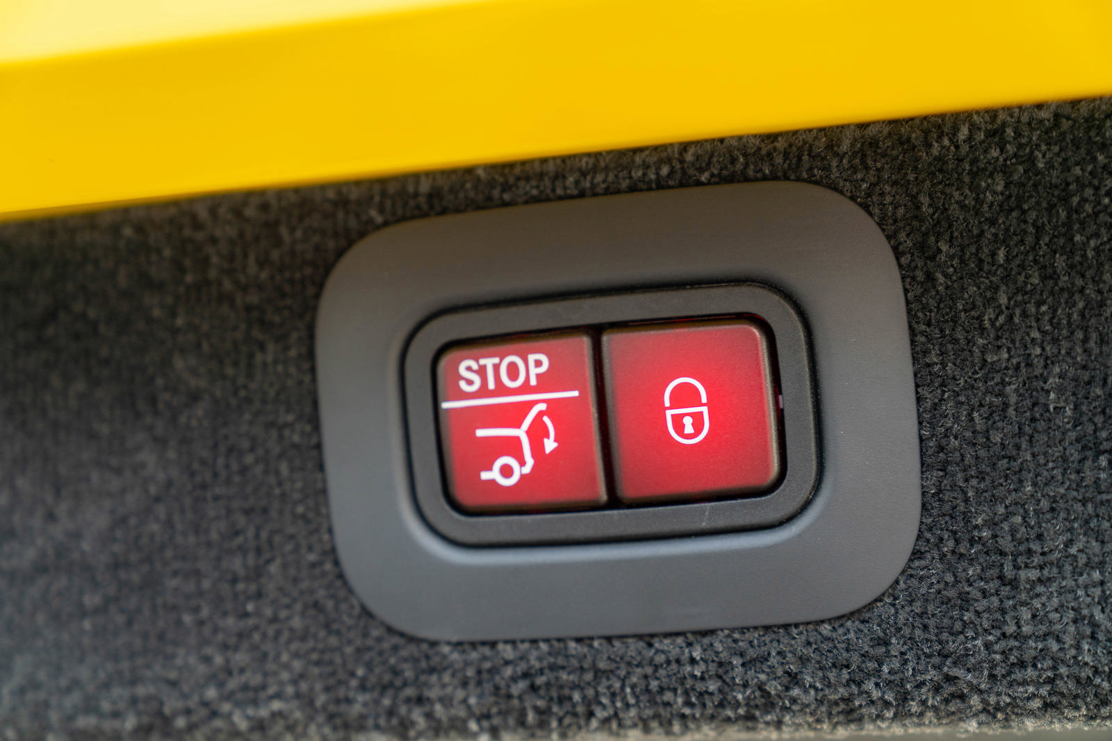 Used 2023 Aston Martin DBX 707 image 42