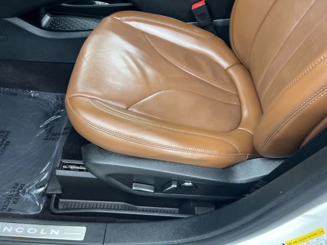 Certified 2023 Lincoln Nautilus Reserve w/ Equipment Group 201A image 14