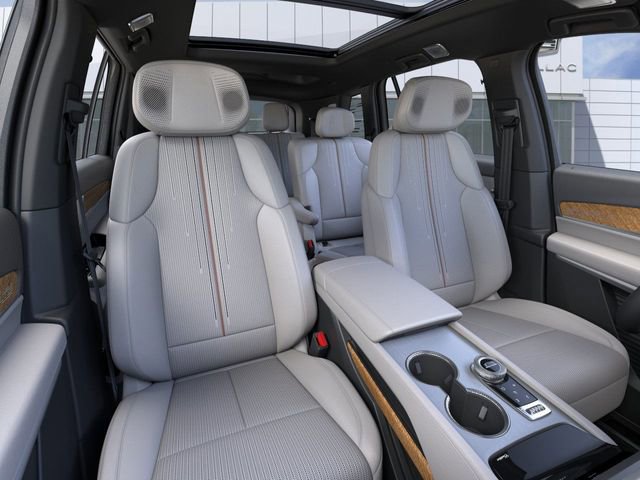 New 2026 Cadillac Vistiq Sport w/ LPO, Floor Liner Package image 16