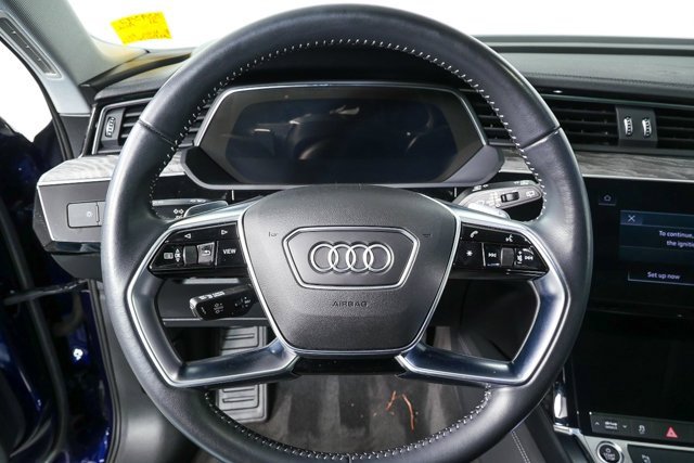 Used 2021 Audi e-tron Premium w/ Convenience Plus Package image 8