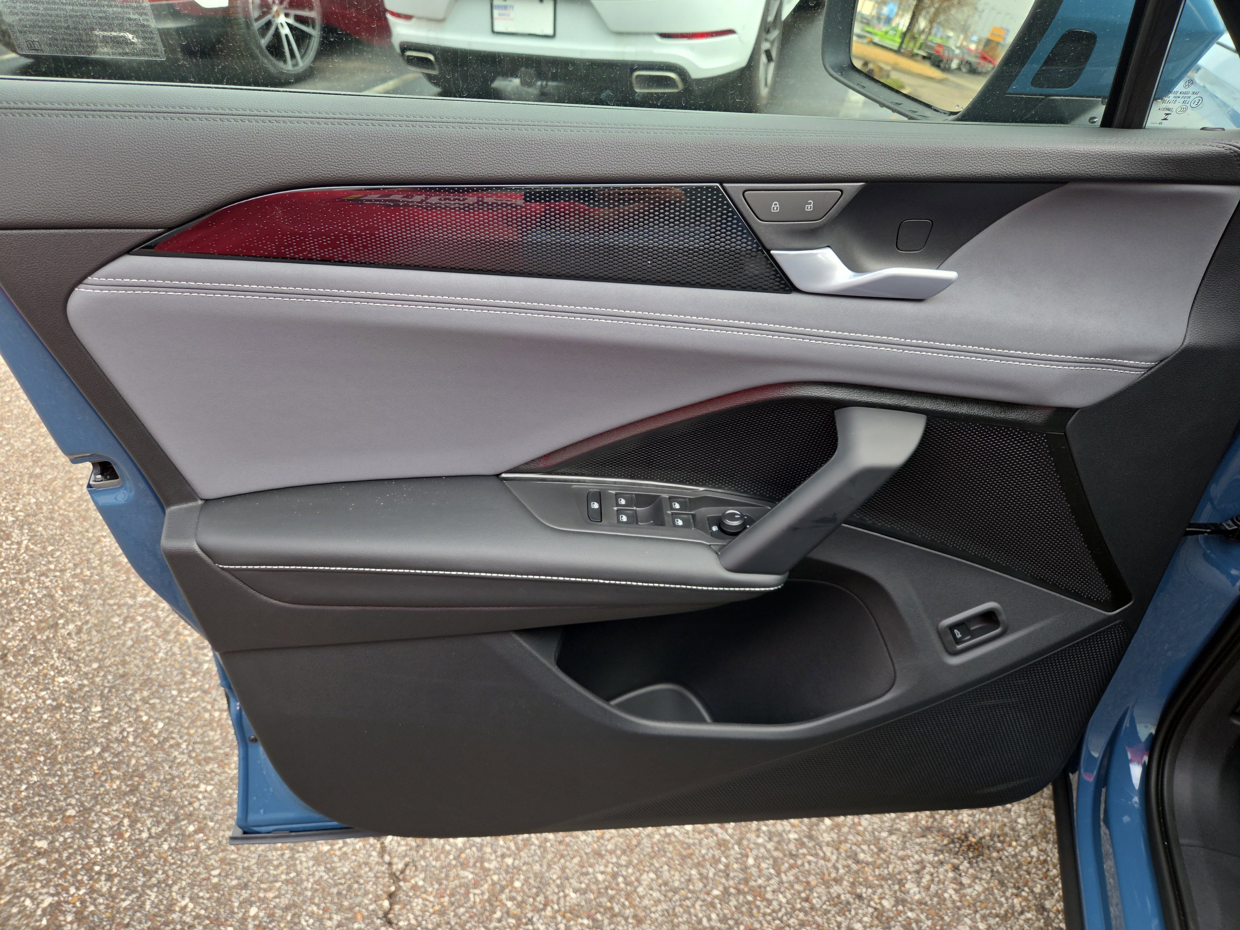 New 2026 Volkswagen Tiguan SE image 5