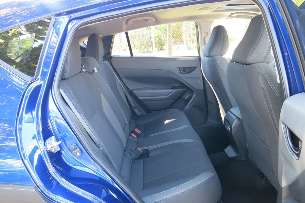 Used 2025 Subaru Crosstrek 2.0i Premium image 16