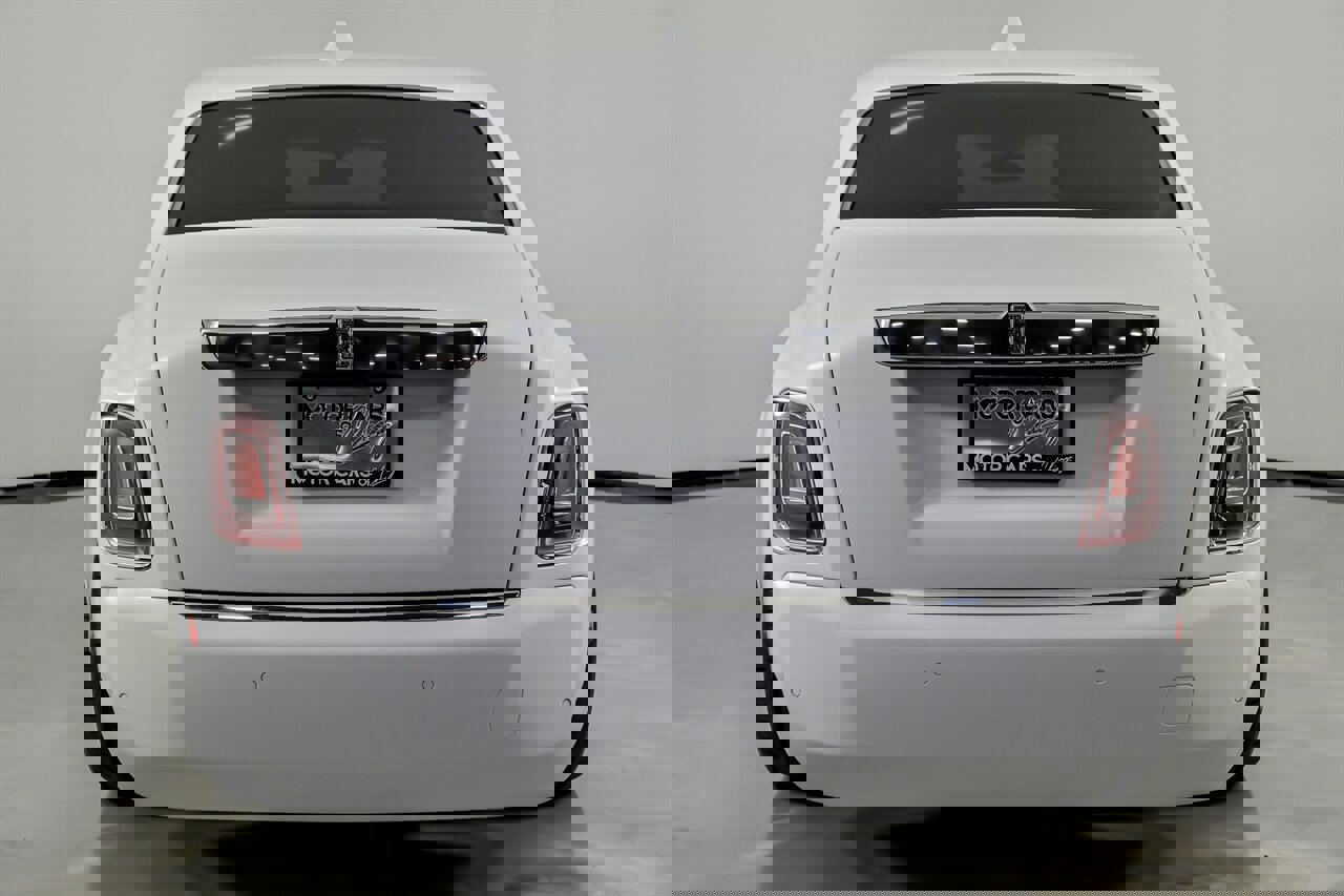 Used 2018 Rolls-Royce Phantom Sedan image 11